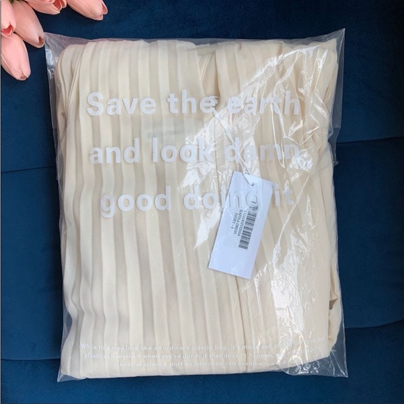 Reformation Rafina dress - Picture 16 of 16